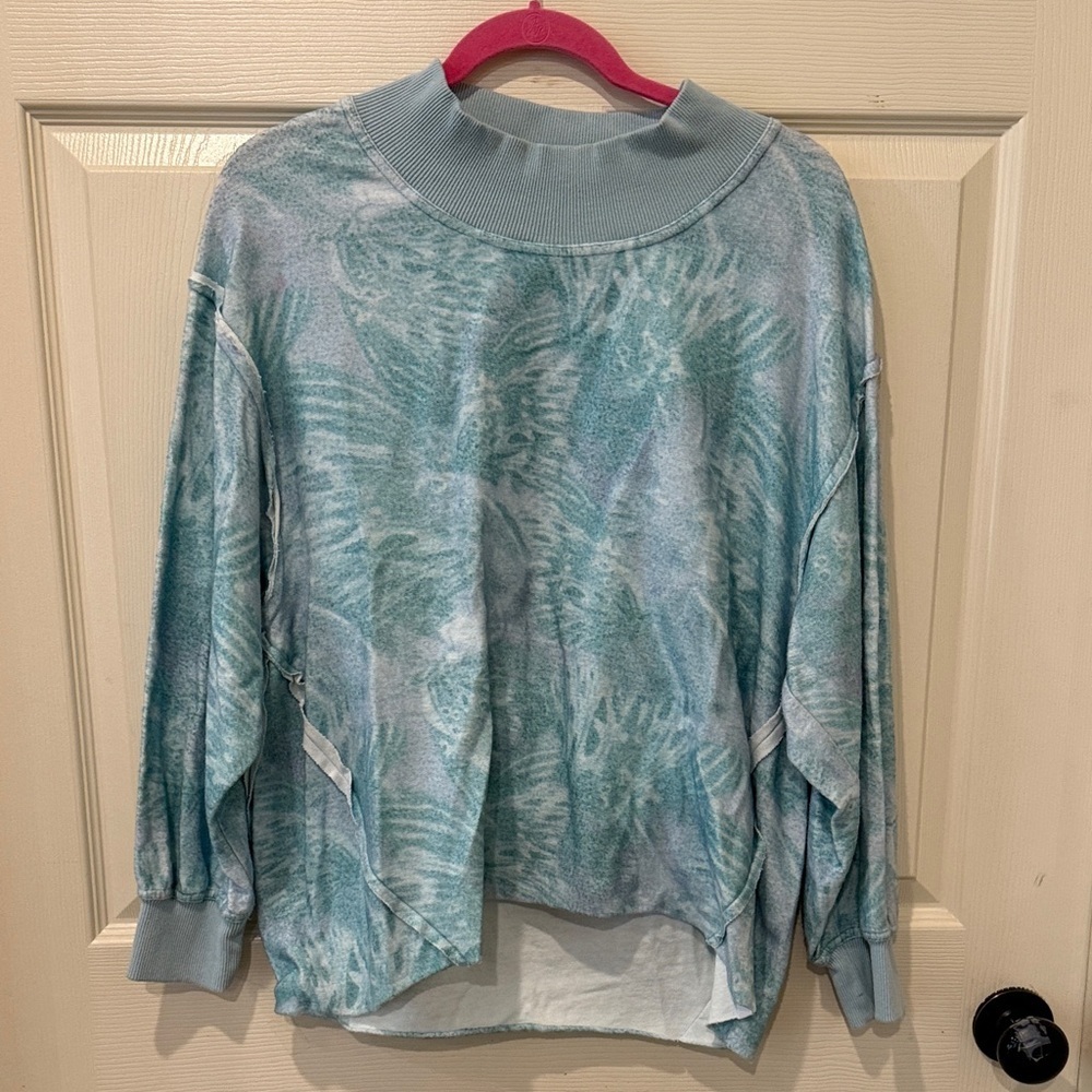 Urban Outfitters Out From Under NWT seamed oversized sweatshirt, small - Picture 3 of 9